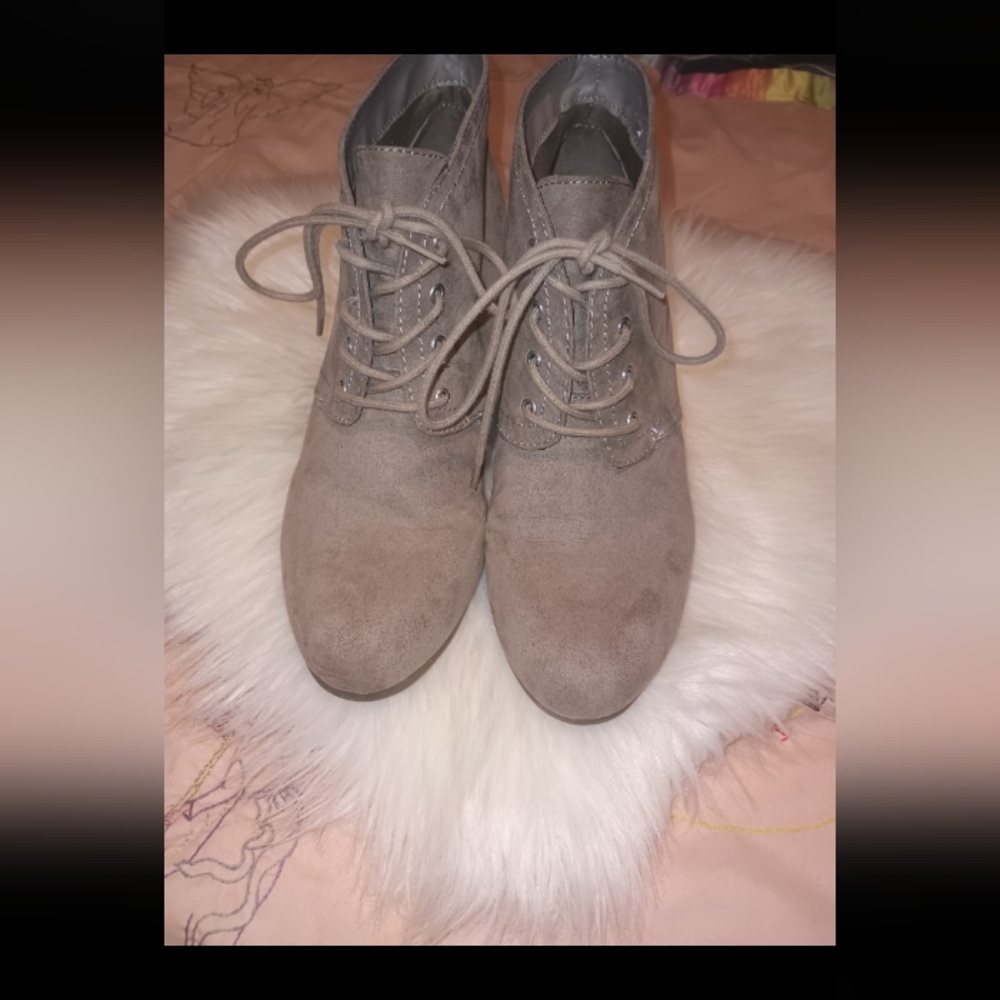Beige wedge winter boots size 8